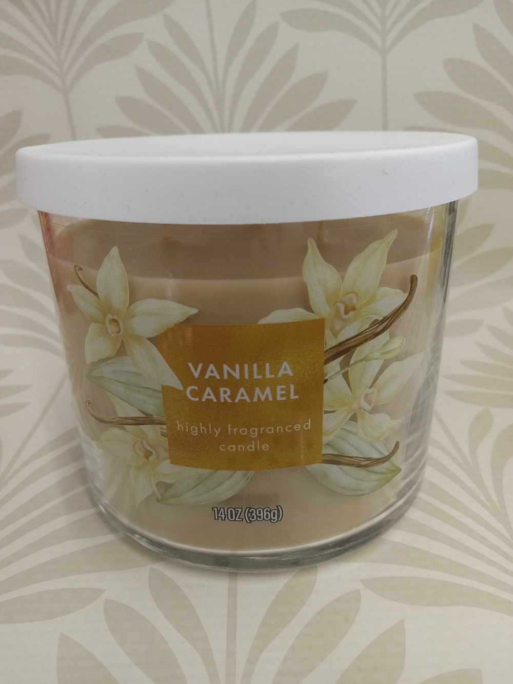 Vanilla Caramel Highly Fragranced Candle - White